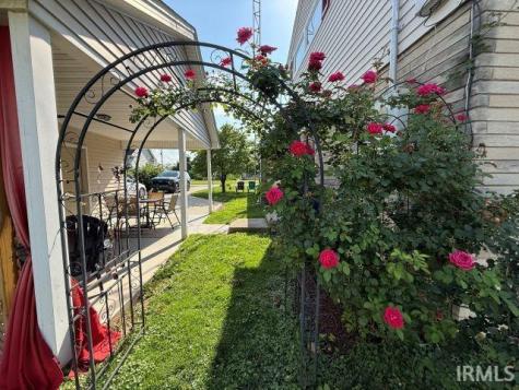716 W Oak Street Mitchell IN 47446