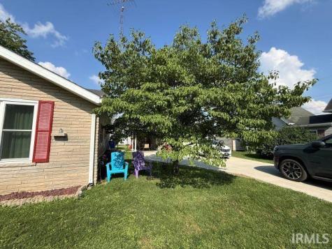 716 W Oak Street Mitchell IN 47446