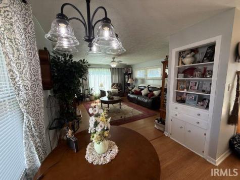 716 W Oak Street Mitchell IN 47446