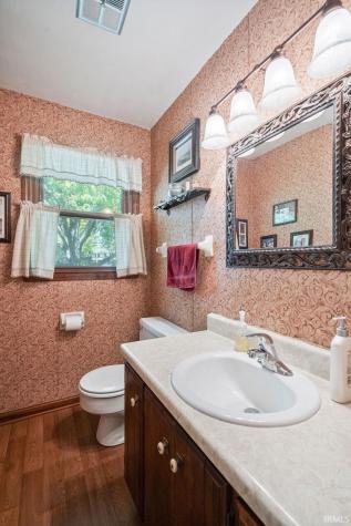 1630 Elmwood Lane Kokomo IN 46902