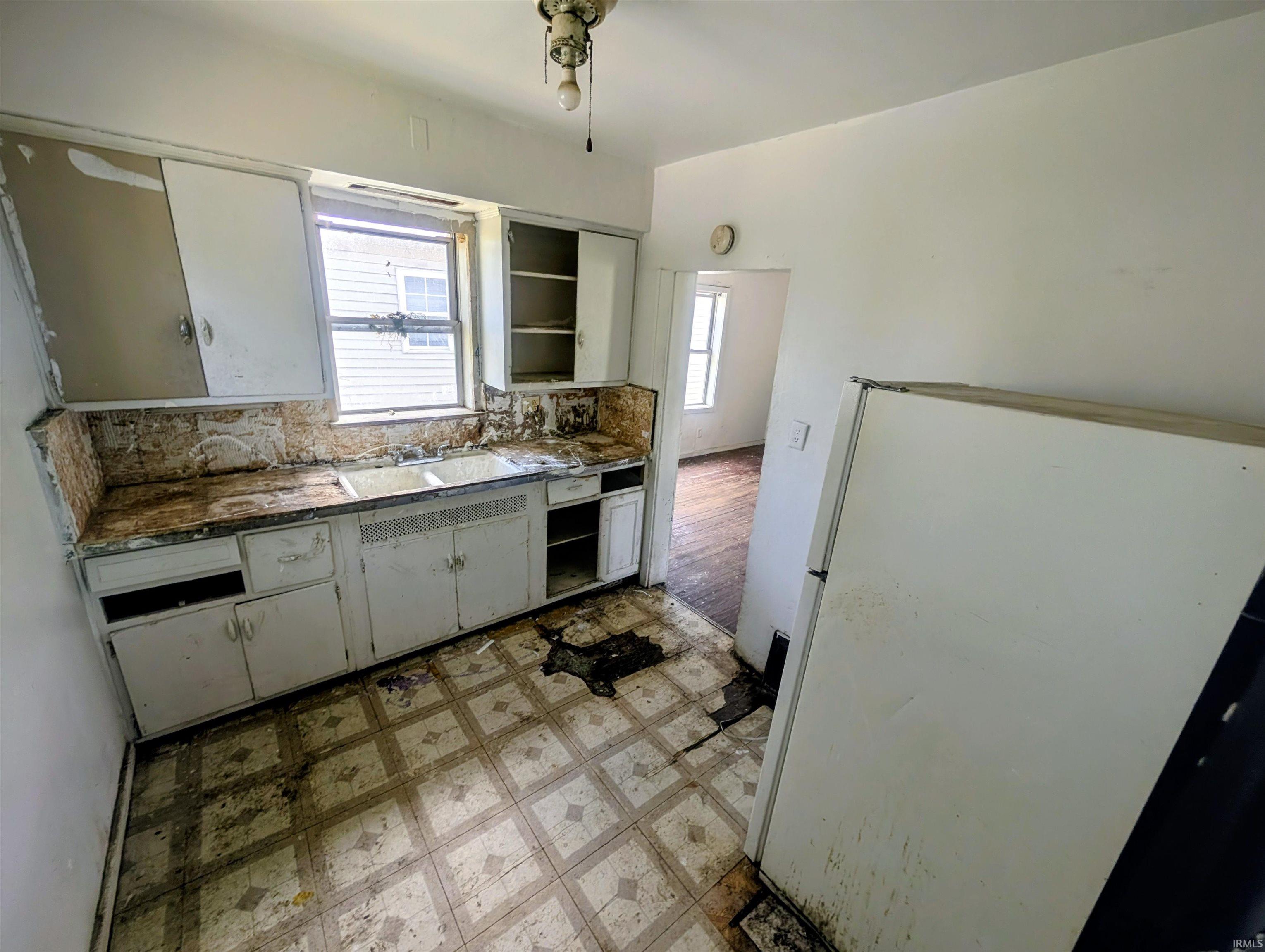 1323 W Sample Street South Bend IN 46619