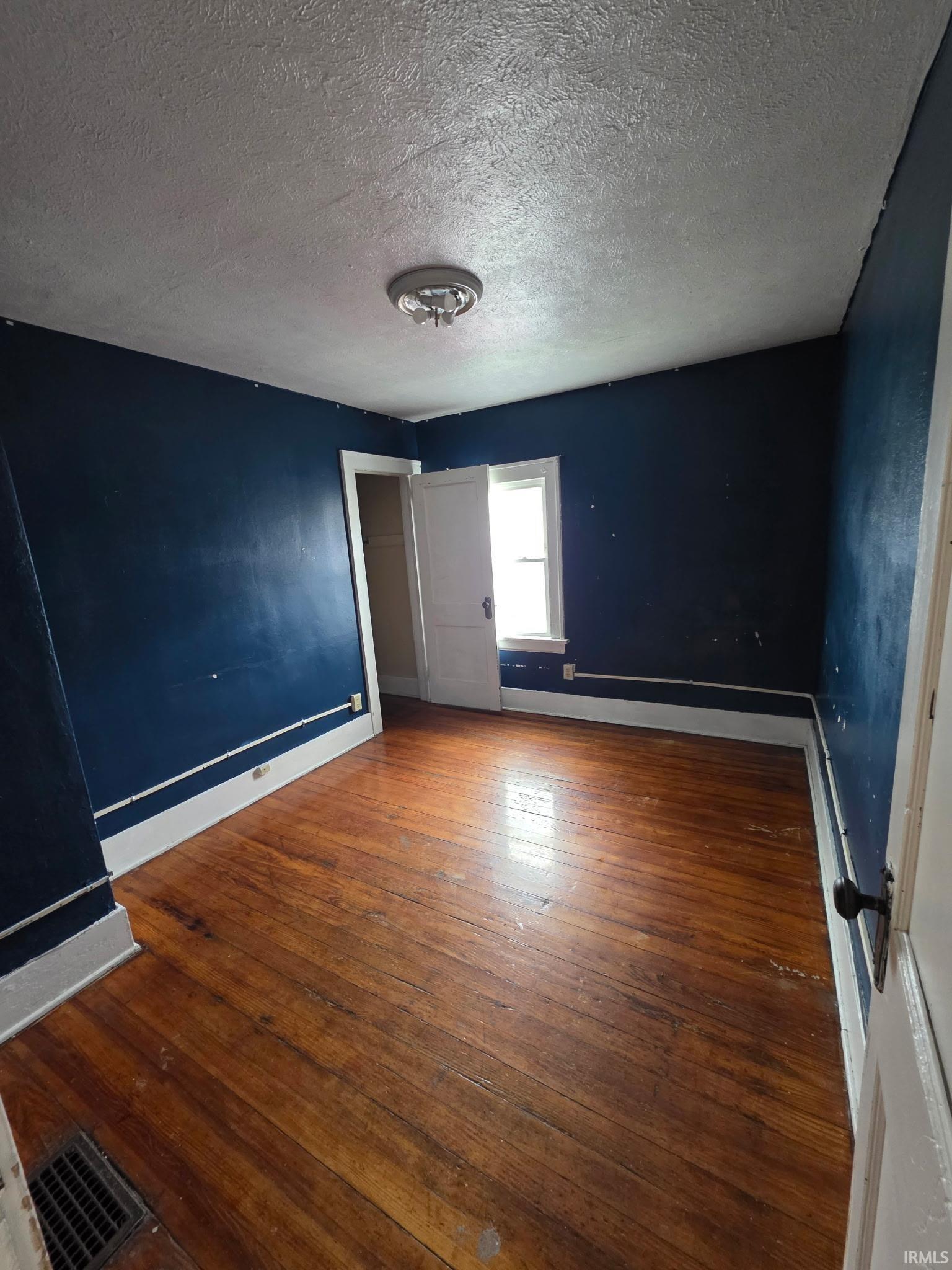 2022 Roger Street South Bend IN 46628