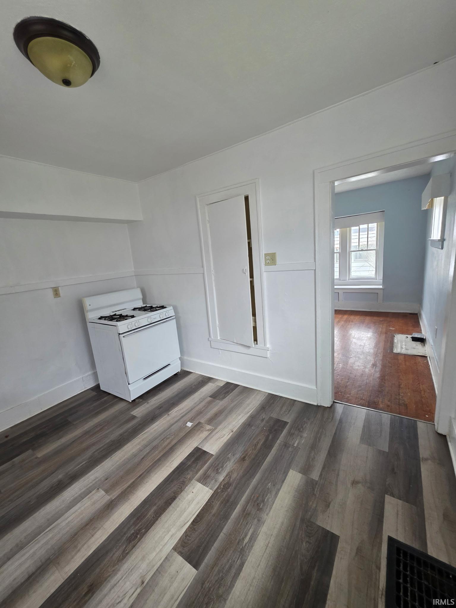 2022 Roger Street South Bend IN 46628