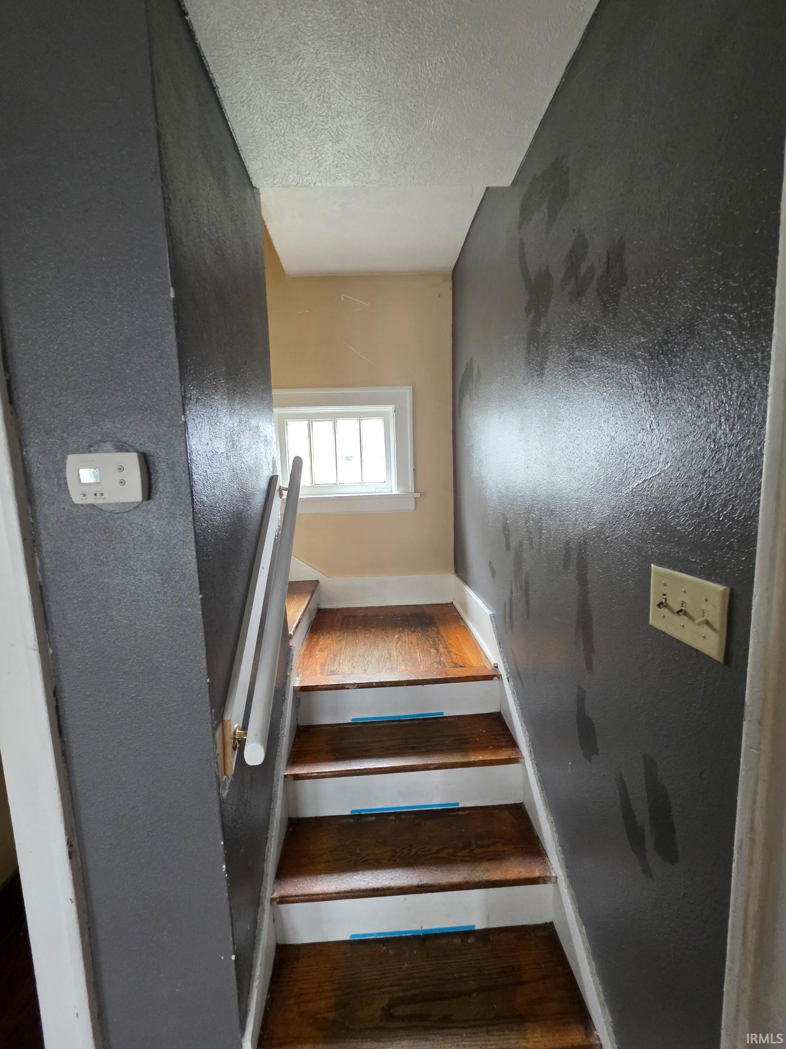 2022 Roger Street South Bend IN 46628