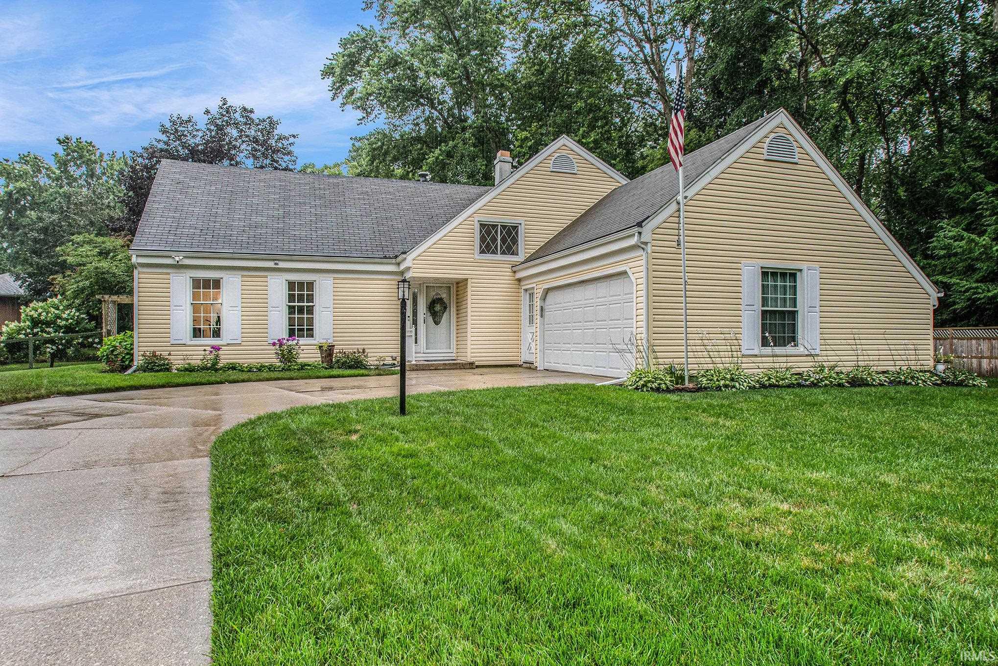 51910 N Shoreham Court South Bend IN 46637