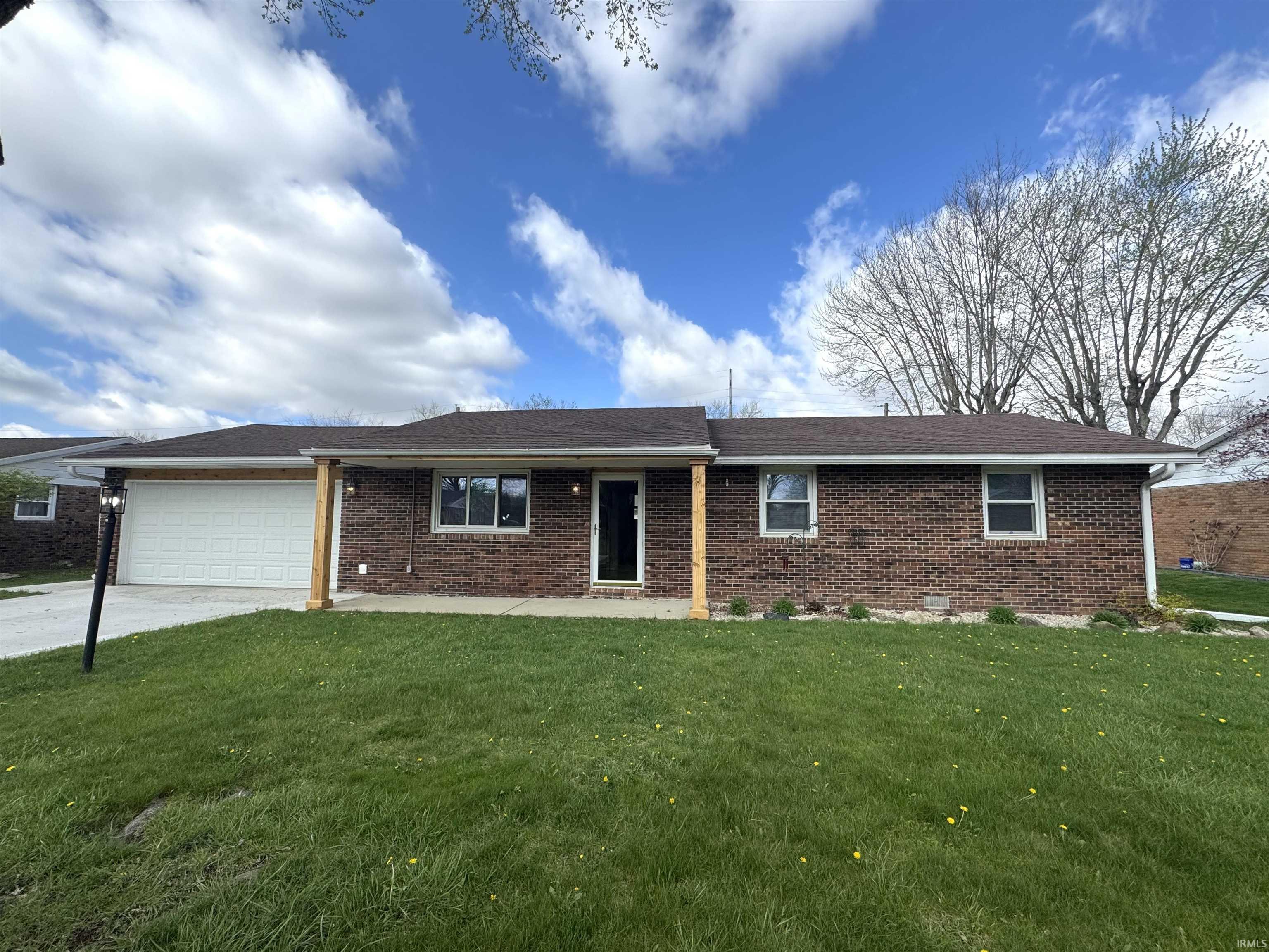 2405 N Old Towne Lane Muncie IN 47304