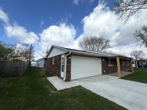 2405 N Old Towne Lane Muncie IN 47304