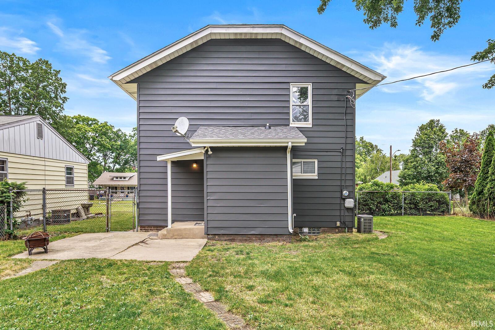 1818 E Ewing Avenue South Bend IN 46613
