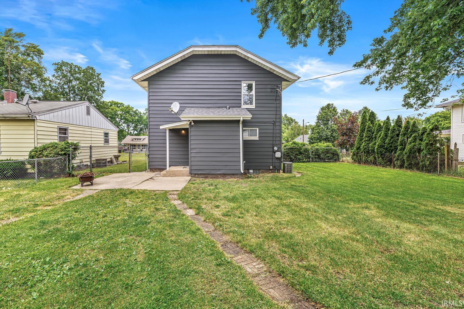 1818 E Ewing Avenue South Bend IN 46613