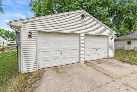 1818 E Ewing Avenue South Bend IN 46613