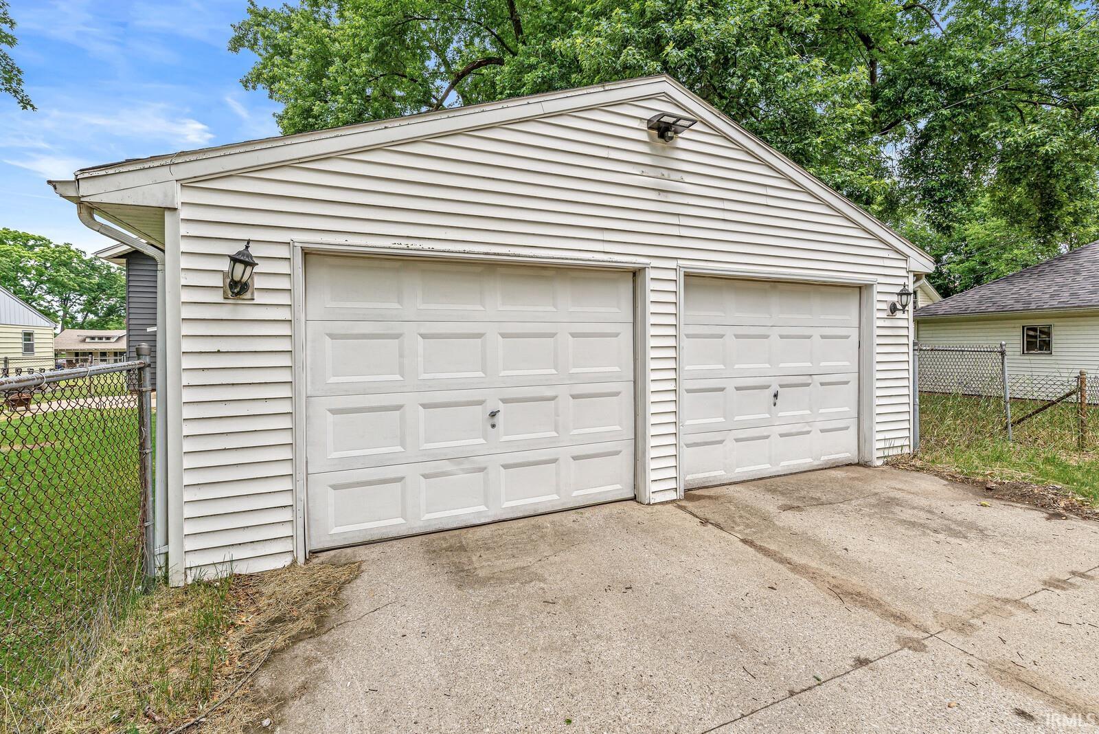 1818 E Ewing Avenue South Bend IN 46613