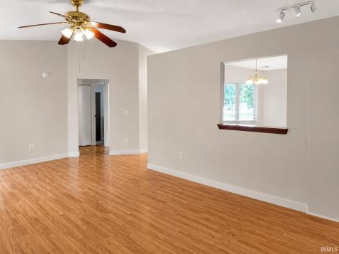 927 May Place Fort Wayne IN 46825