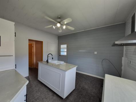 1409 Main Street Vincennes IN 47591