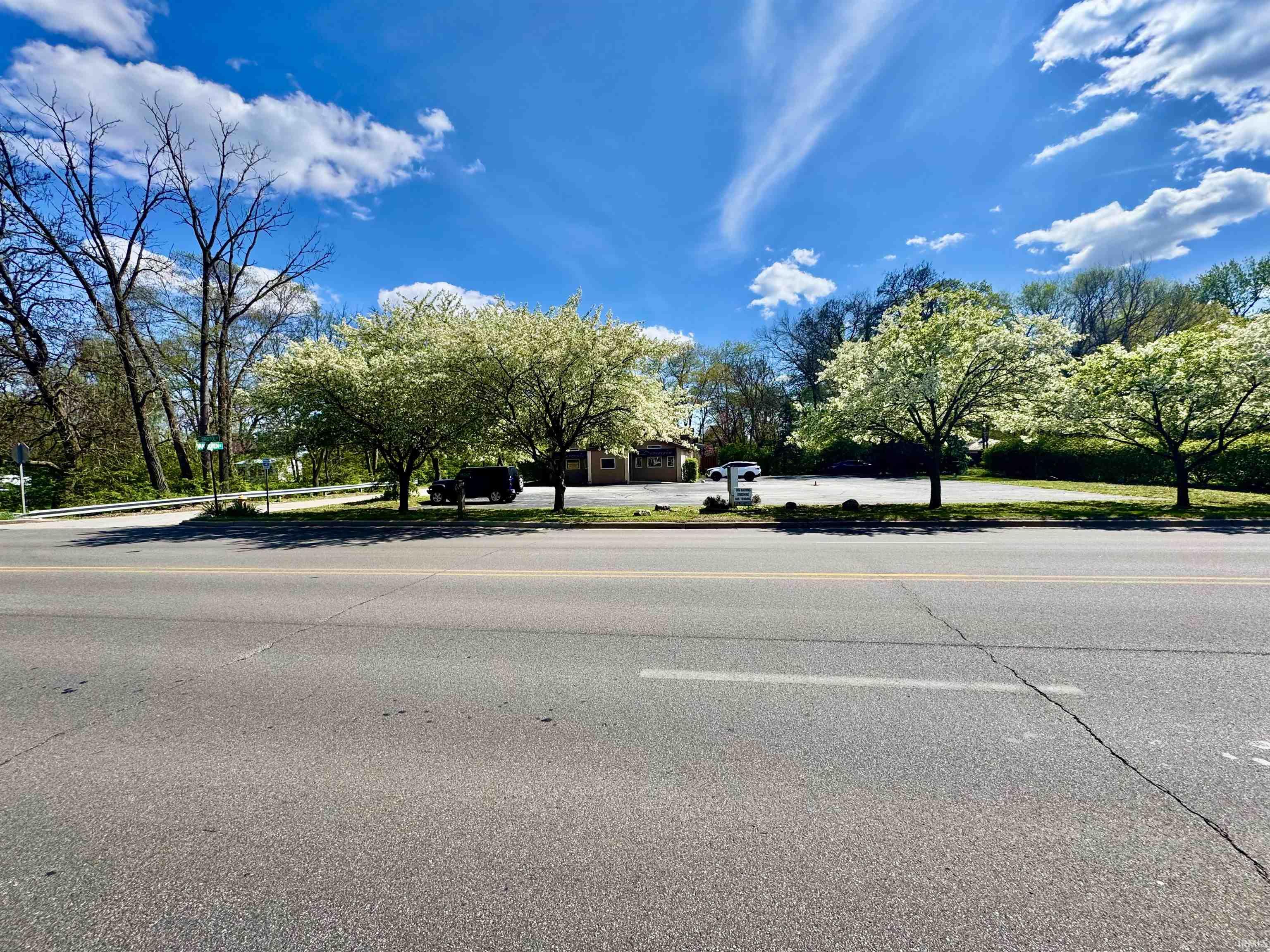 1227 E Bristol Street Elkhart IN 46514