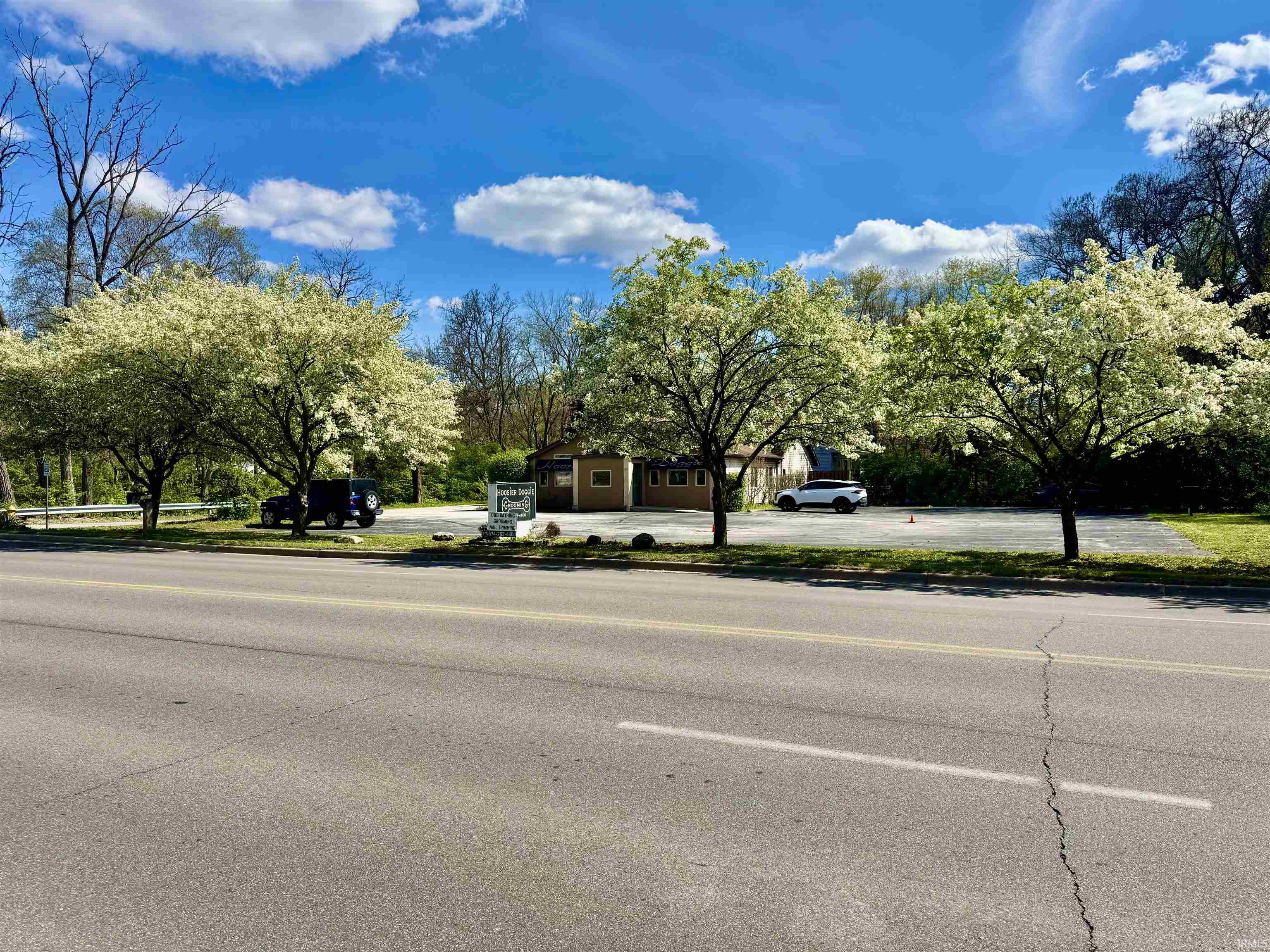 1227 E Bristol Street Elkhart IN 46514