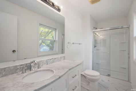52160 Trinity Court South Bend IN 46637