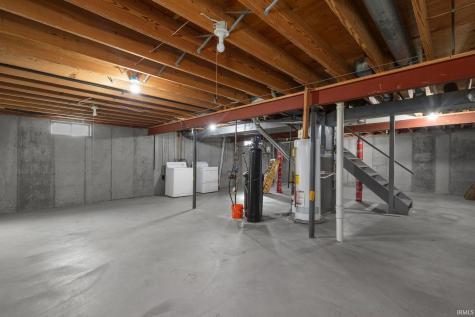 52160 Trinity Court South Bend IN 46637