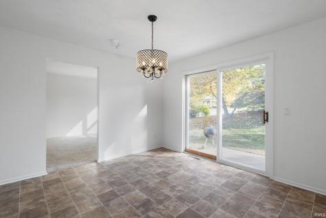 52160 Trinity Court South Bend IN 46637