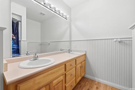 10115 Red Oak Court Fort Wayne IN 46804