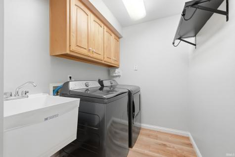10115 Red Oak Court Fort Wayne IN 46804