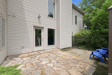 10115 Red Oak Court Fort Wayne IN 46804