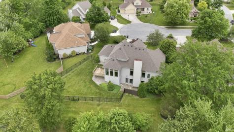 10115 Red Oak Court Fort Wayne IN 46804