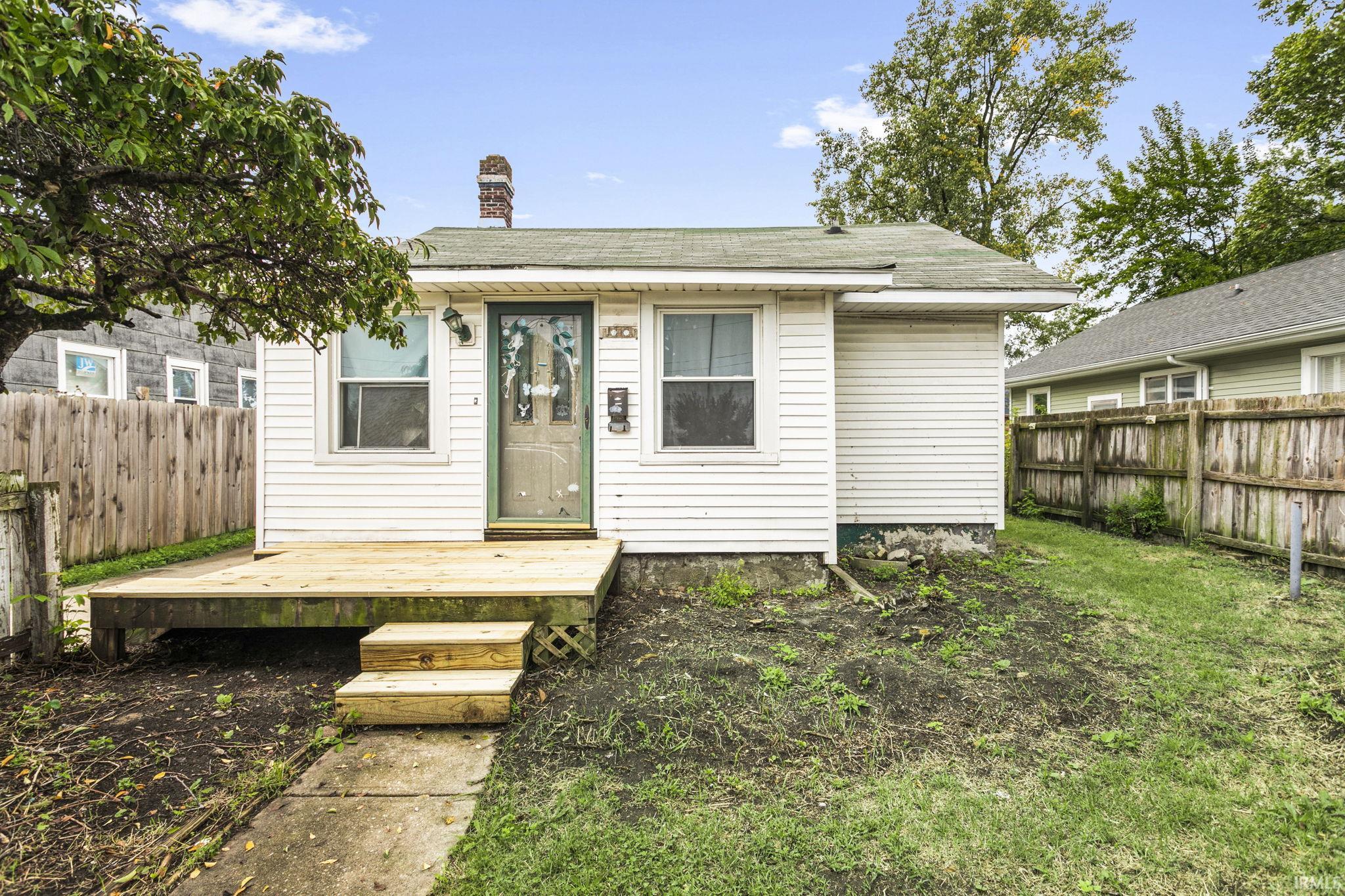 1509 Mcpherson Street South Bend IN 46613