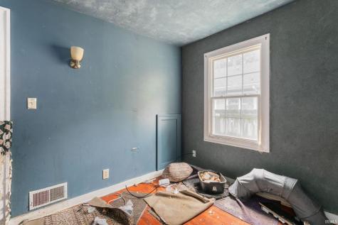 1509 Mcpherson Street South Bend IN 46613