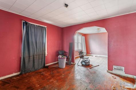 1509 Mcpherson Street South Bend IN 46613