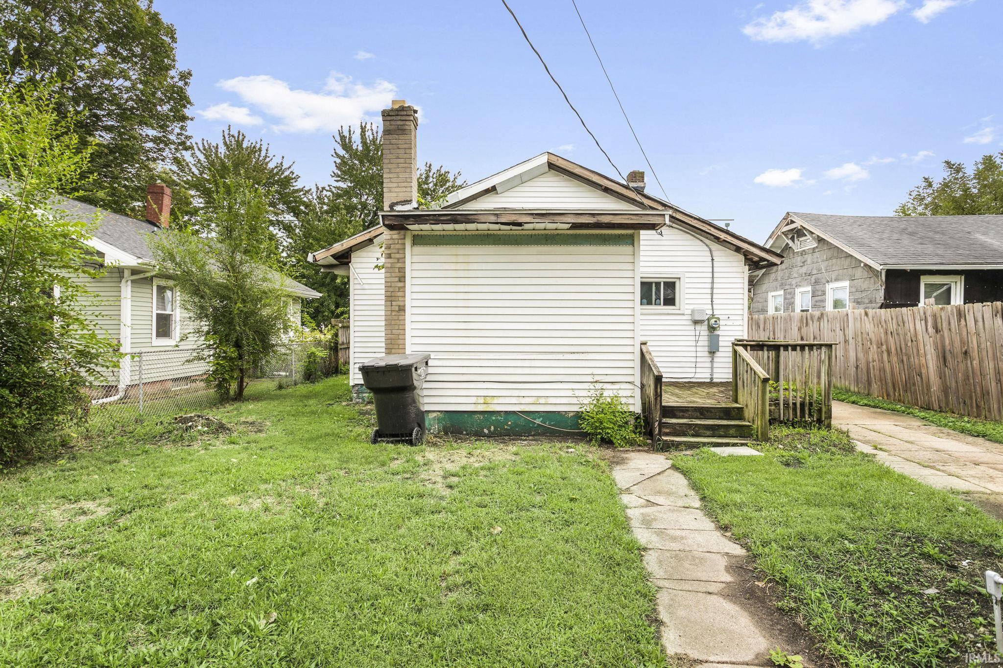 1509 Mcpherson Street South Bend IN 46613