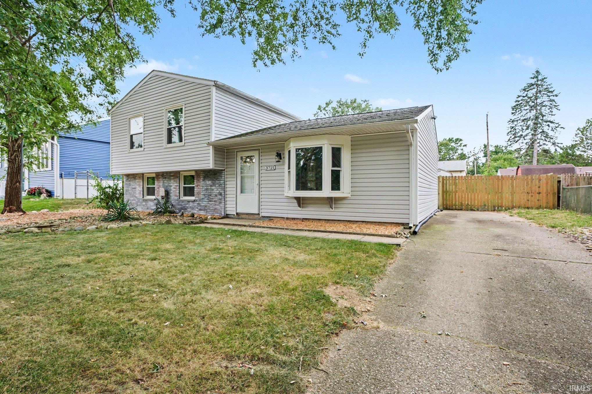 3721 Riverside Drive South Bend IN 46628
