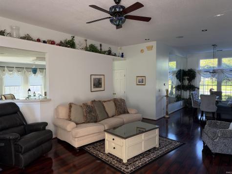 8006 Grayfield Court Fort Wayne IN 46825