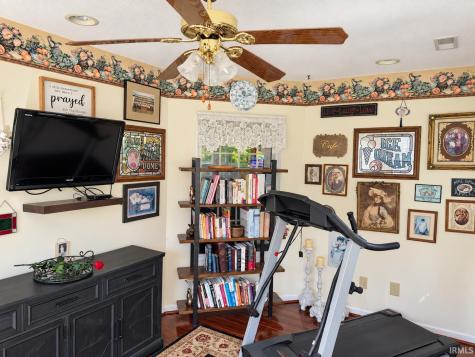 8006 Grayfield Court Fort Wayne IN 46825