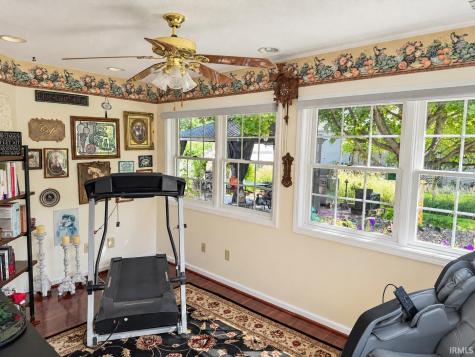 8006 Grayfield Court Fort Wayne IN 46825