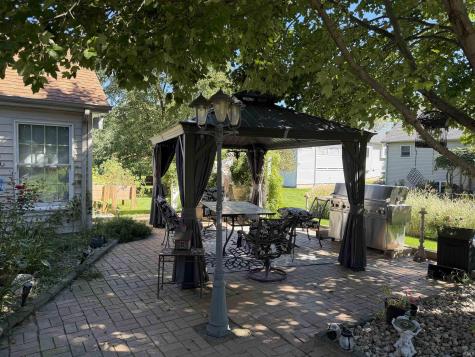 8006 Grayfield Court Fort Wayne IN 46825