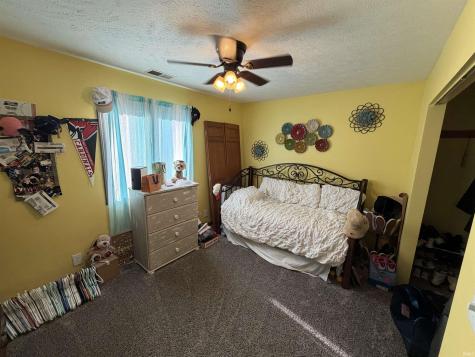 1934 N 950 Parker City IN 47368