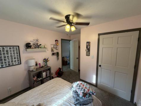 1934 N 950 Parker City IN 47368