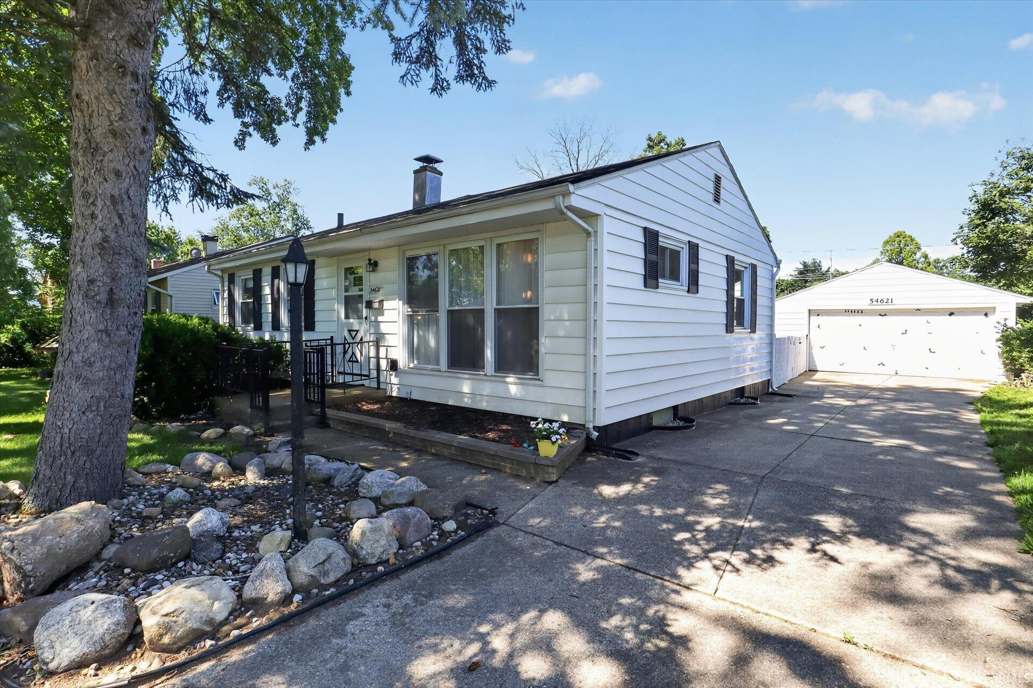 54621 28th Street South Bend IN 46635