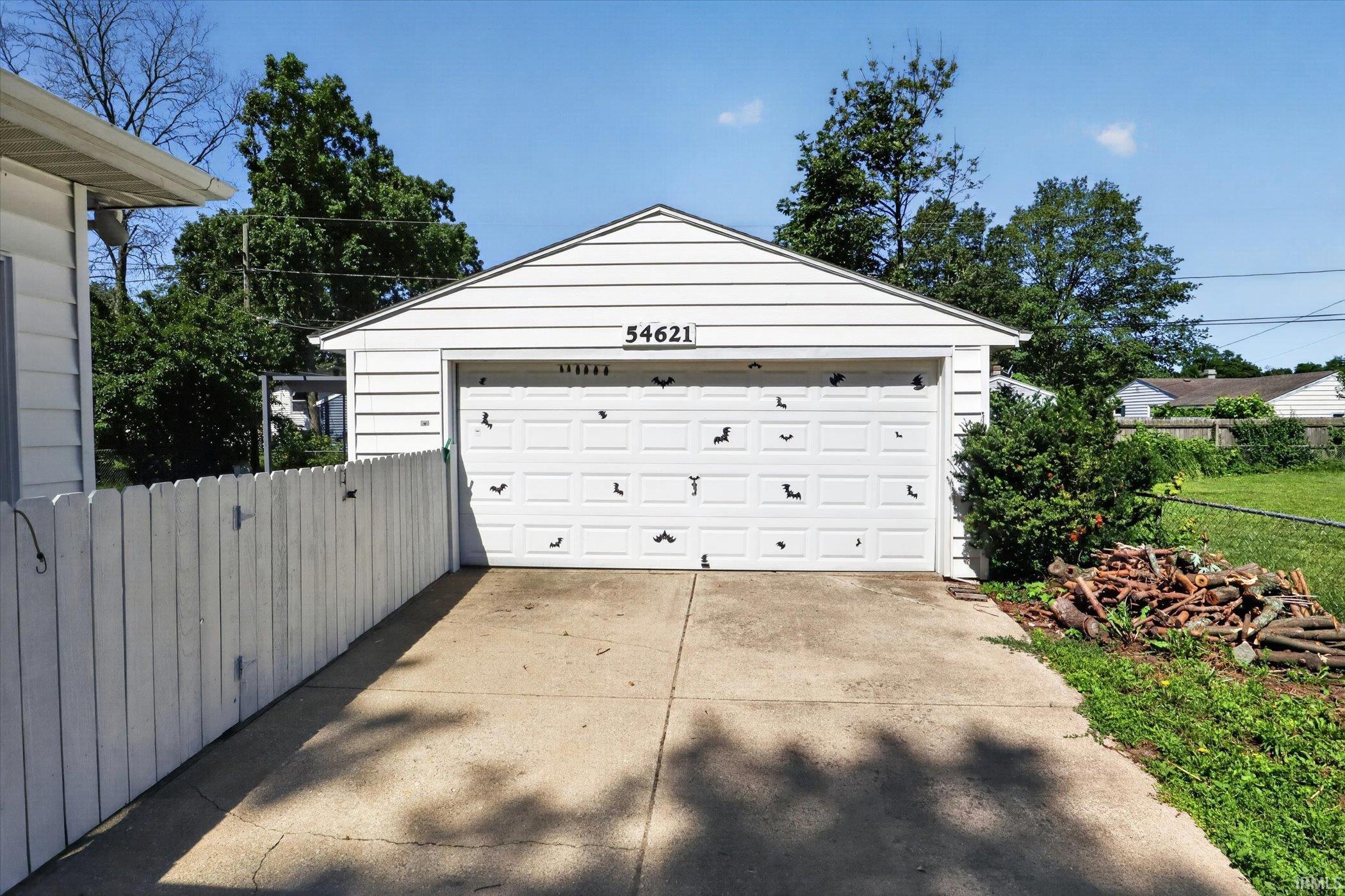 54621 28th Street South Bend IN 46635