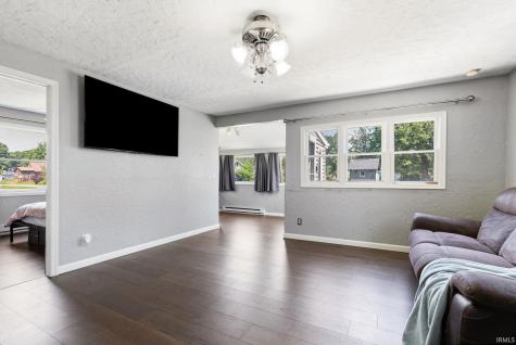 7605 W Forest Avenue Warsaw IN 46582