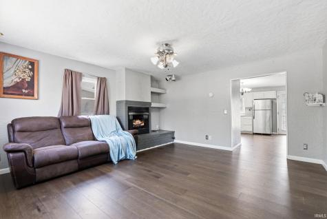 7605 W Forest Avenue Warsaw IN 46582