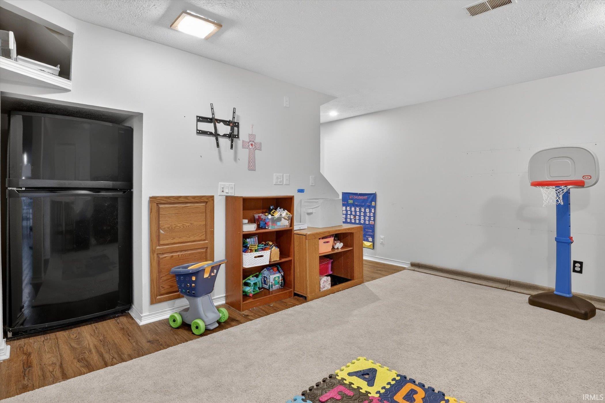 51801 Westport Court Granger IN 46530