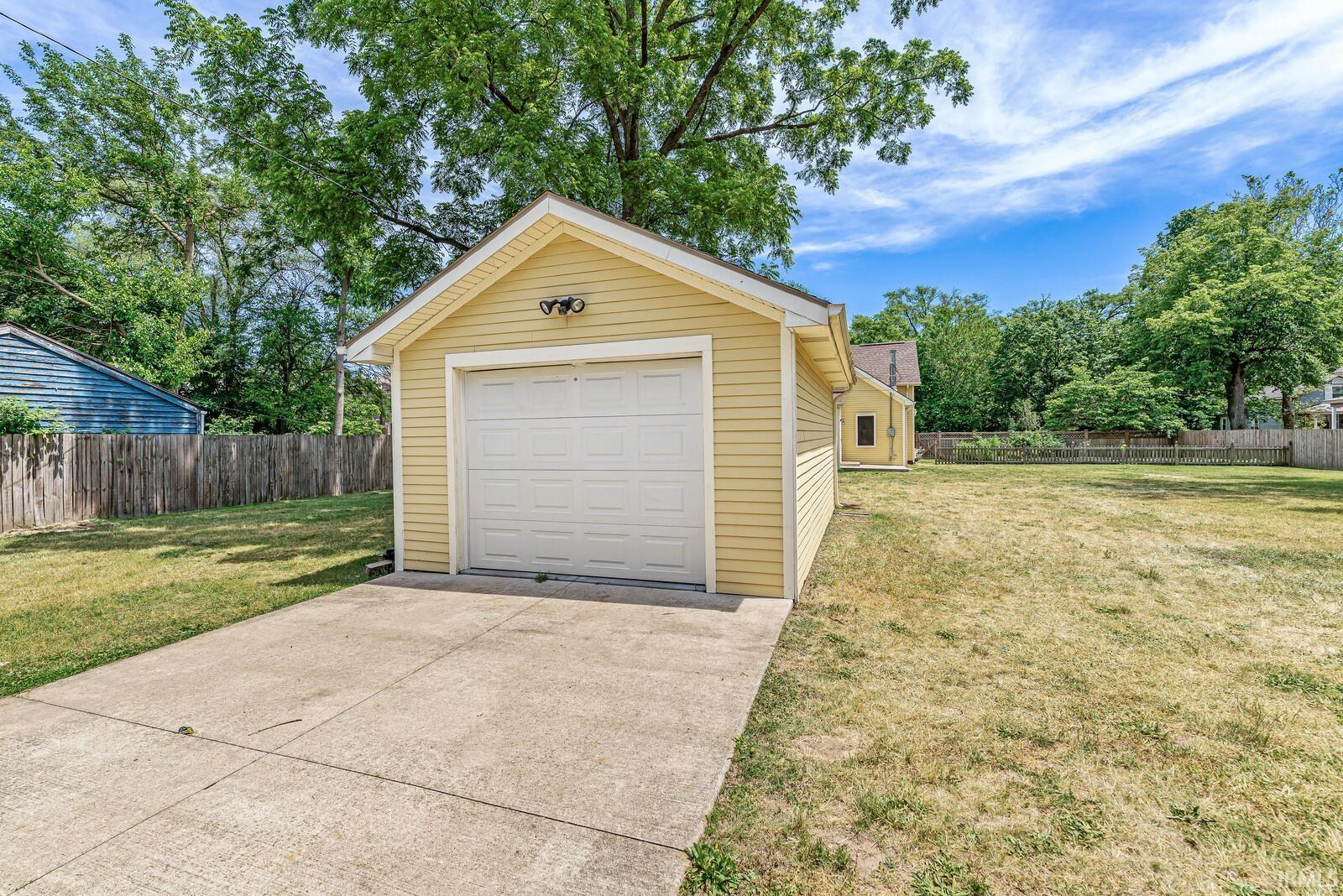 621 N Scott Street South Bend IN 46616
