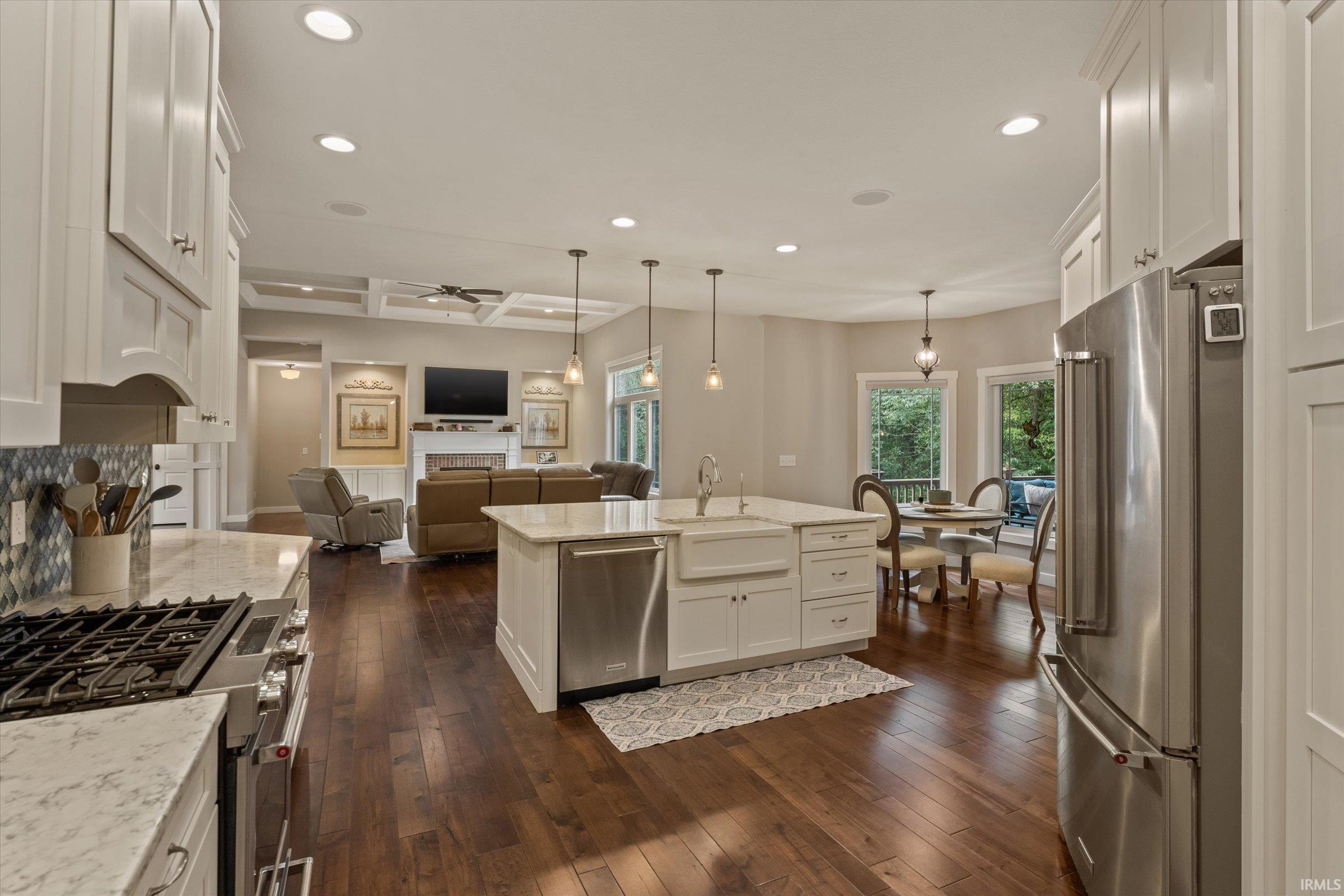 13998 Shavano Peak Drive Middlebury IN 46540