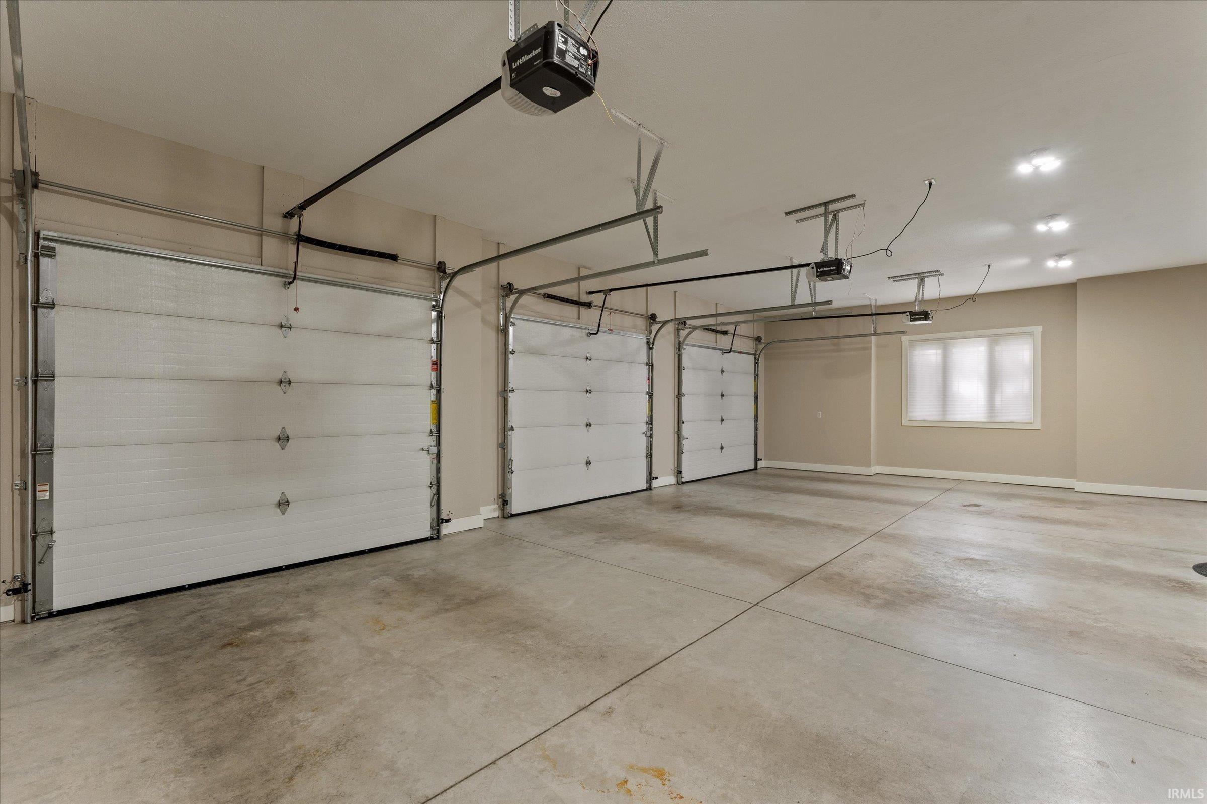 13998 Shavano Peak Drive Middlebury IN 46540
