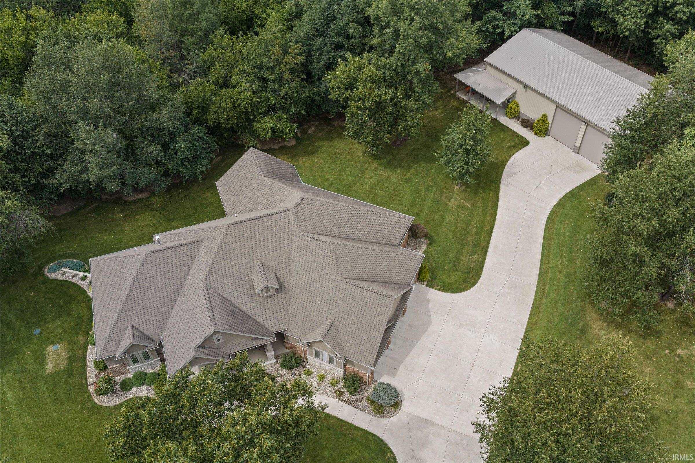 13998 Shavano Peak Drive Middlebury IN 46540