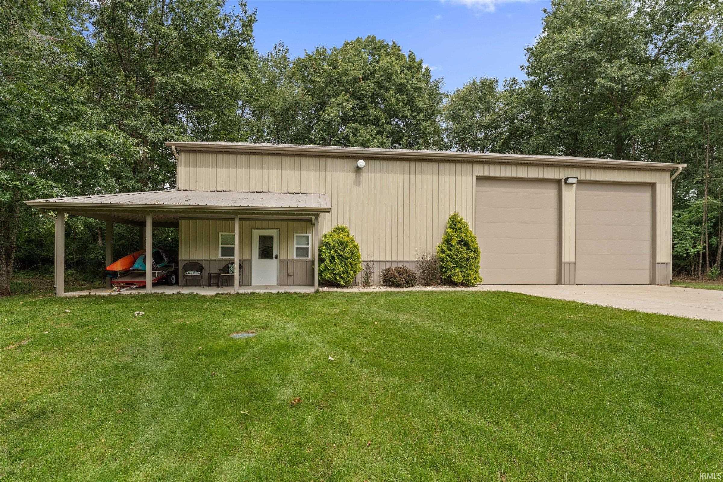 13998 Shavano Peak Drive Middlebury IN 46540