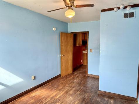 1323 E Roush Street Young America IN 46998