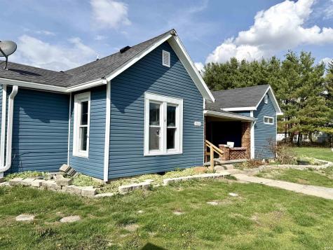 1323 E Roush Street Young America IN 46998