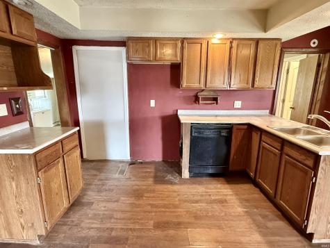 1323 E Roush Street Young America IN 46998